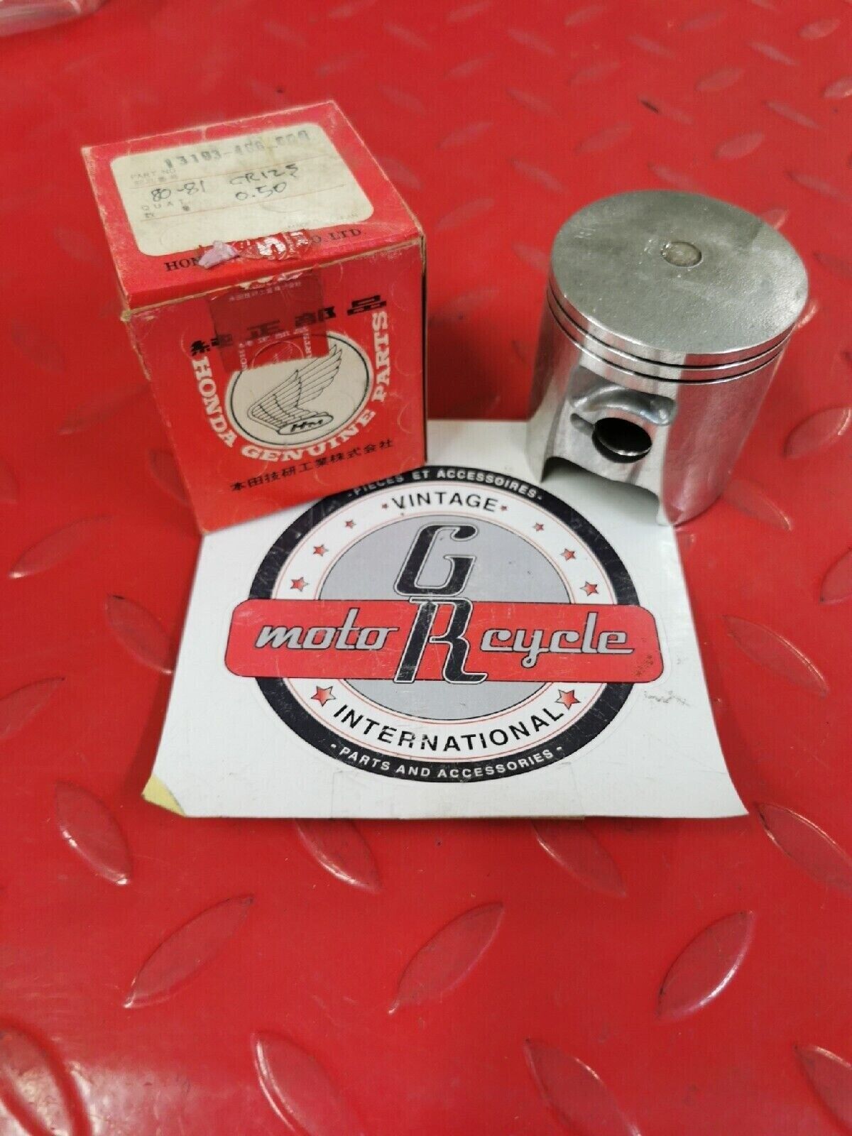 NOS HONDA CR125R 1980  PISTON STD 13101-466-000 H38