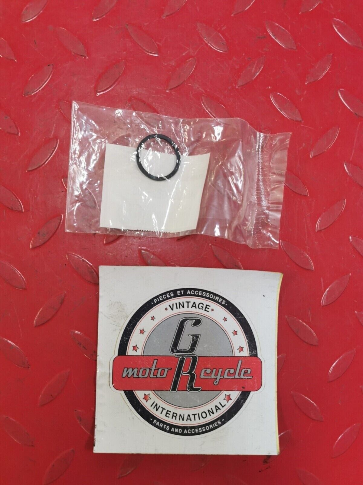 NOS Honda ATC350 GL1500 XR350 GL1200 TRX250 GL1100 DUST SEAL 45109-GE2-006 H25