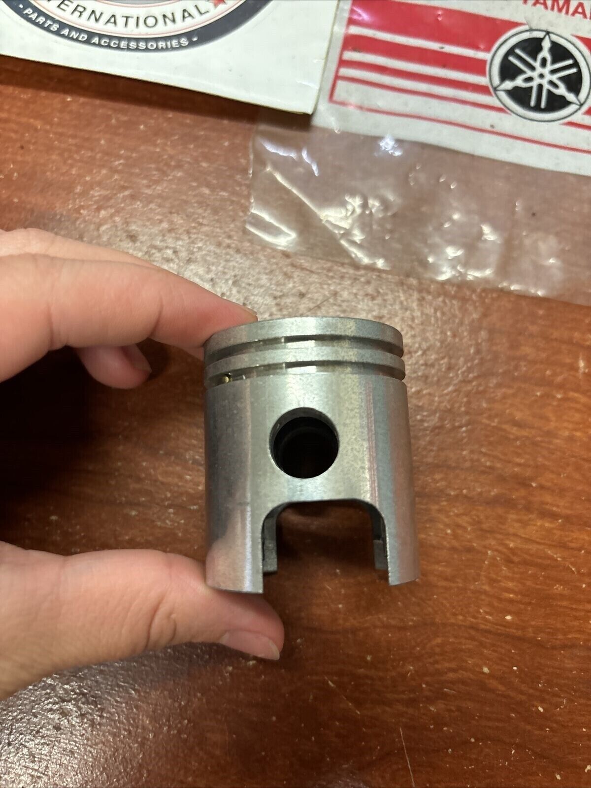 NOS Yamaha MF1 MF2 PISTON 40.50MM 102-11636-01-00 Y176