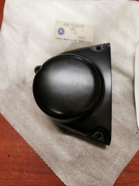 NOS Yamaha DT250 DT400 OIL PUMP COVER 498-15416-01-00 Y115