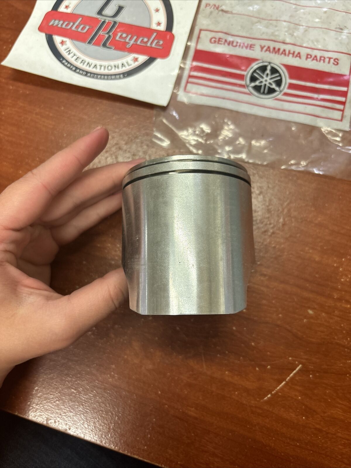 NOS Yamaha DT250 TY250 PISTON STD 0.96 438-11631-01-96 SUB 438-11631-02-96 Y175