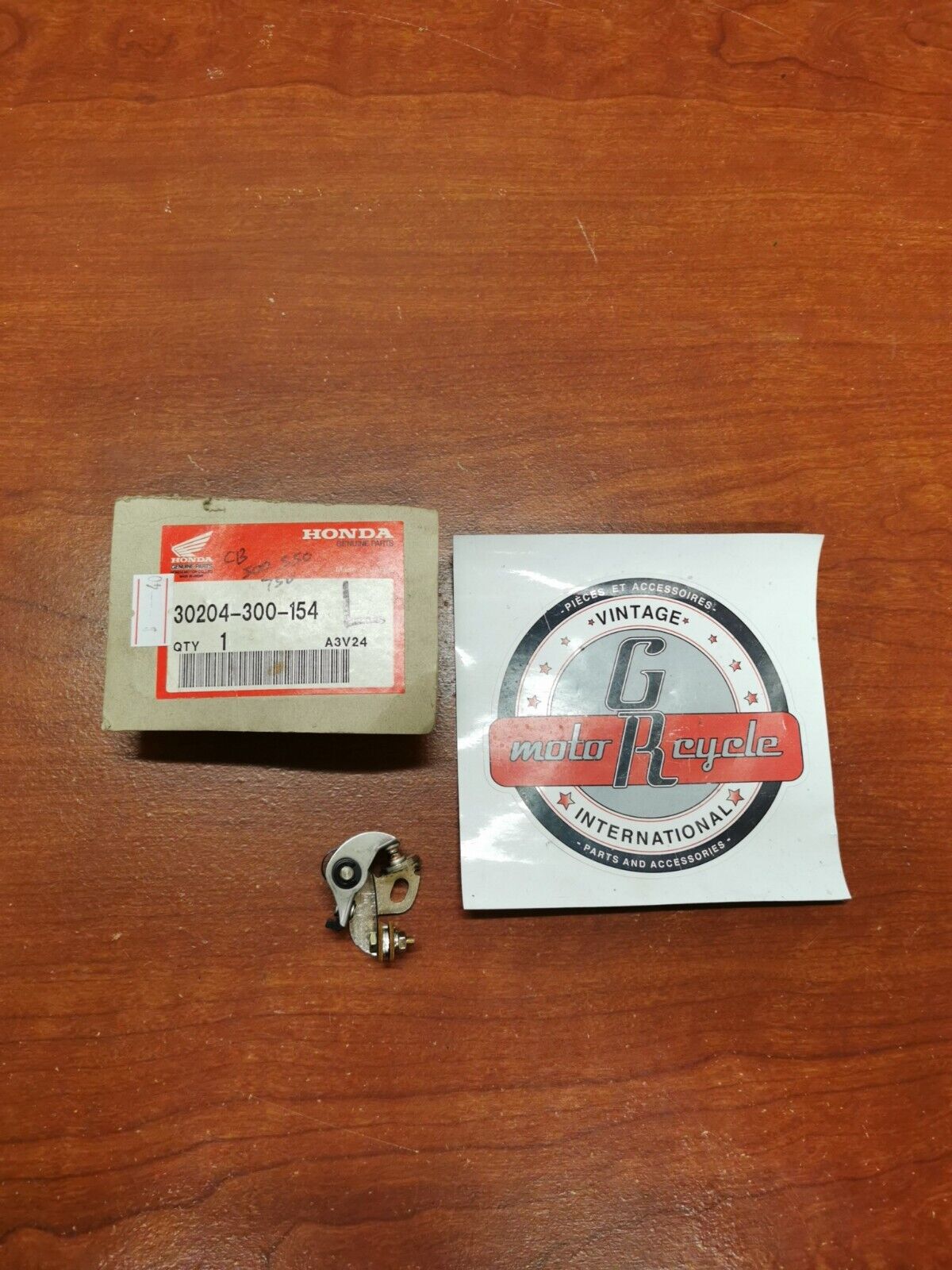NOS Honda CB550 CB750 CB500 CONTACT POINTS 30204-300-154 H64