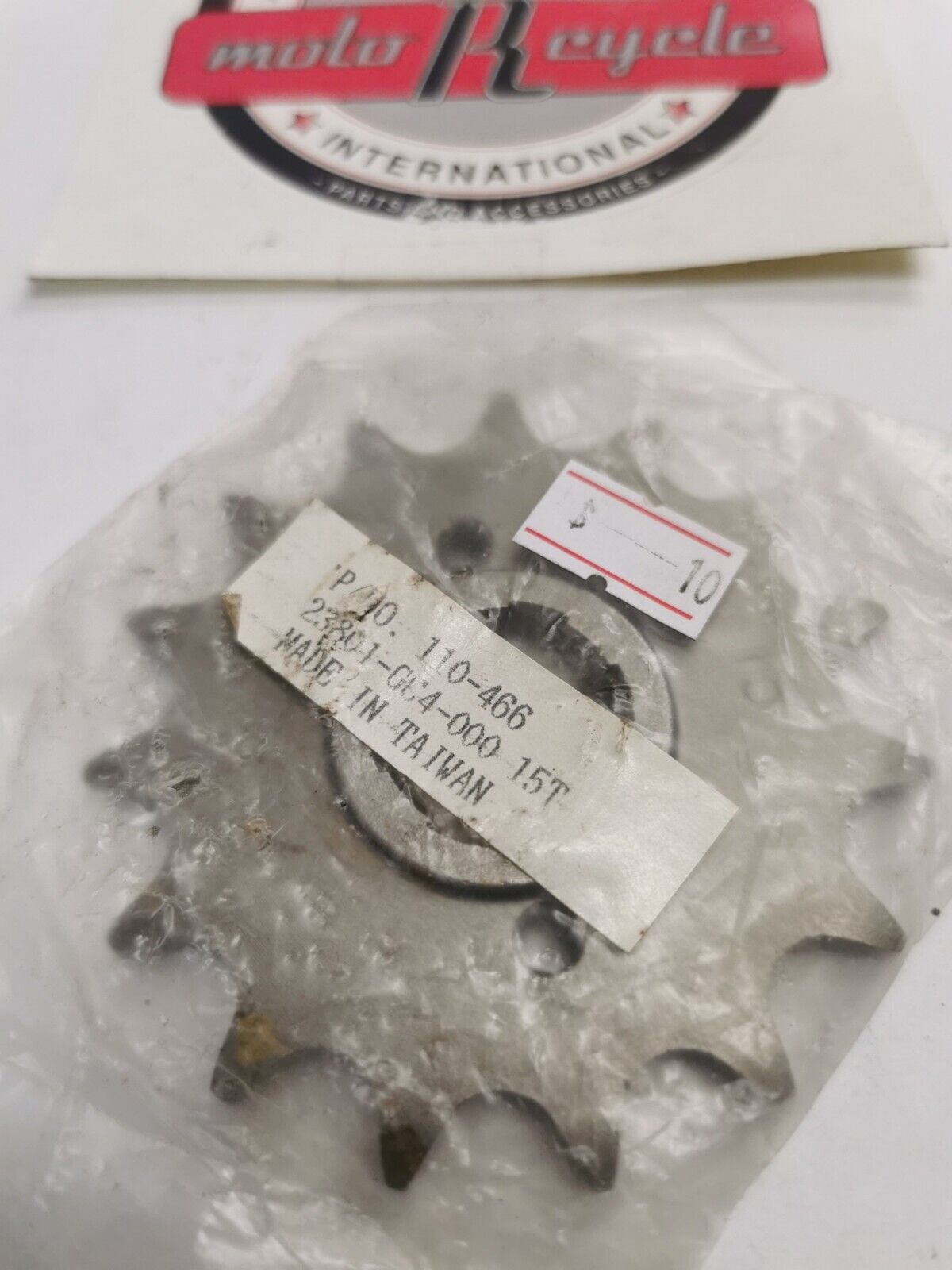 NOS HONDA CR80 FRONT SPROCKET 15T 23801-GC4-000   110-466 J19