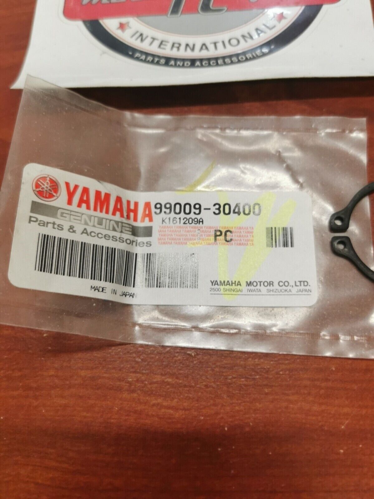 NOS Yamaha YFM400 YFM7 YFZ45 YFM45 YFM70 CIRCLIP 99009-30400-00 Y81