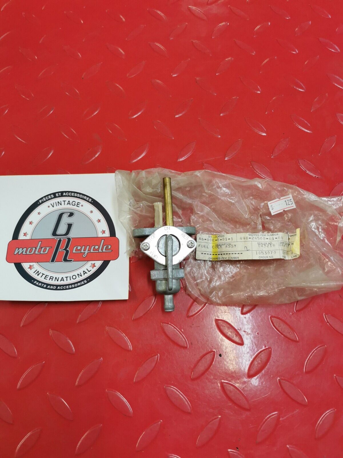 NOS Yamaha FUEL COCK 214-24500-00-00 SUB 214-24500-01-00  498-24500-01-00 Y16