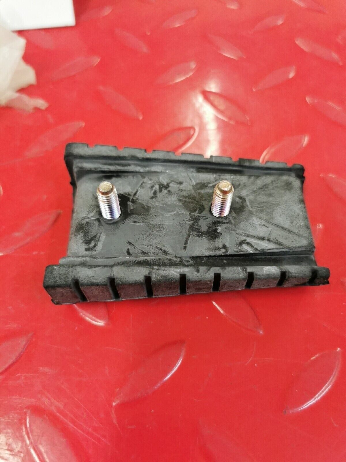 NOS YAMAHA XV1100 XV535 XV750 1986 - 2007 FOOTREST COVER   1NH-27413-00-00   Y50