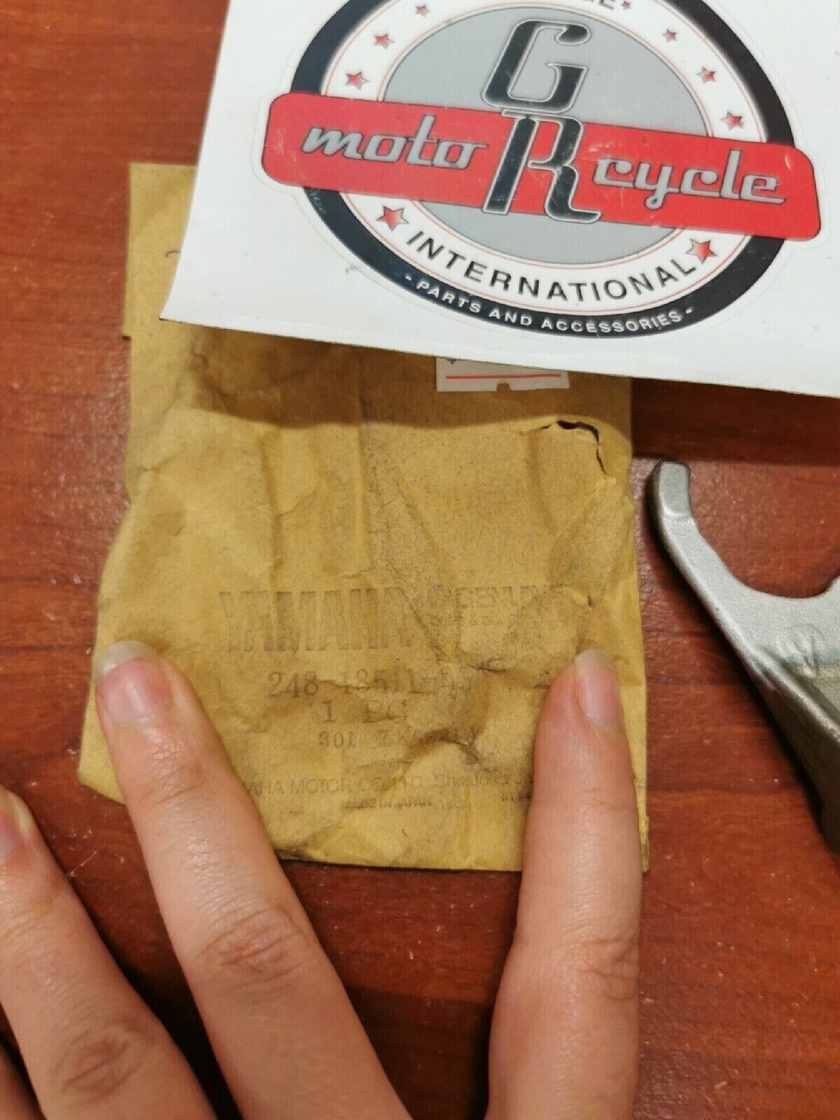 NOS Yamaha SHIFT FORK 1 248-18511-02-00 SUB. 463-18511-00-00 Y71