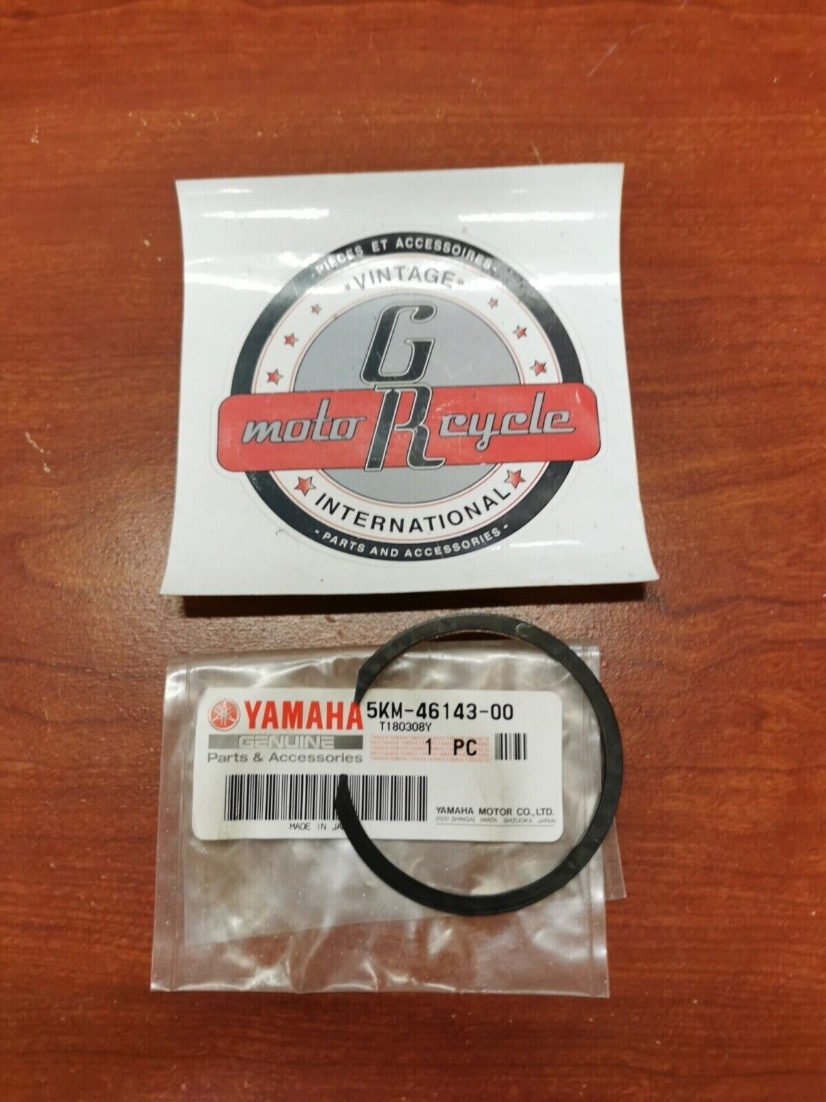 NOS Yamaha YFM66 YFM660 YXR660 YFM45 YXR45 HOLE SNAP RING 5KM-46143-00-00 Y83