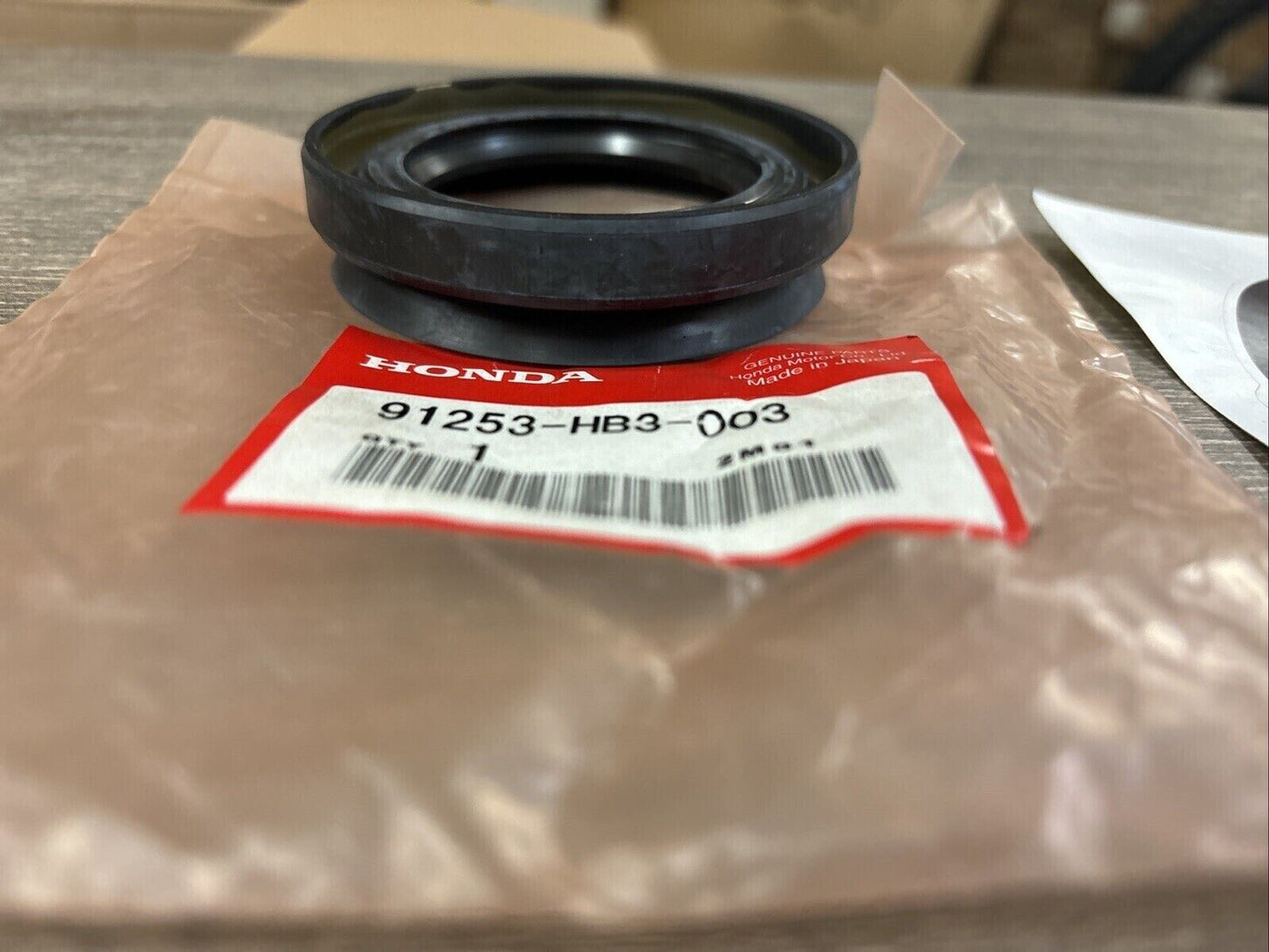 NOS Honda ATC125M TRX125 TRX200SX DUST SEAL 50.5X76X19 91253-HB3-003 H125