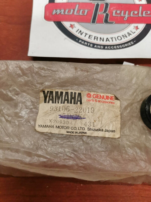 NOS Yamaha YFZ450 YFS200 YZ125 TY350 XT350 TT600 OIL SEAL 93106-22019-00 Y97