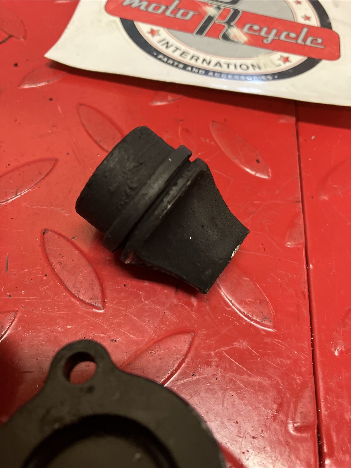 Yamaha YZ125 1983 exhaust power valve holder