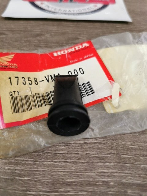 NEW NOS HONDA ATC200 ATC250SX TRX200SX TRX250 300 TUBE DRAIN 17358-VM4-000 H110