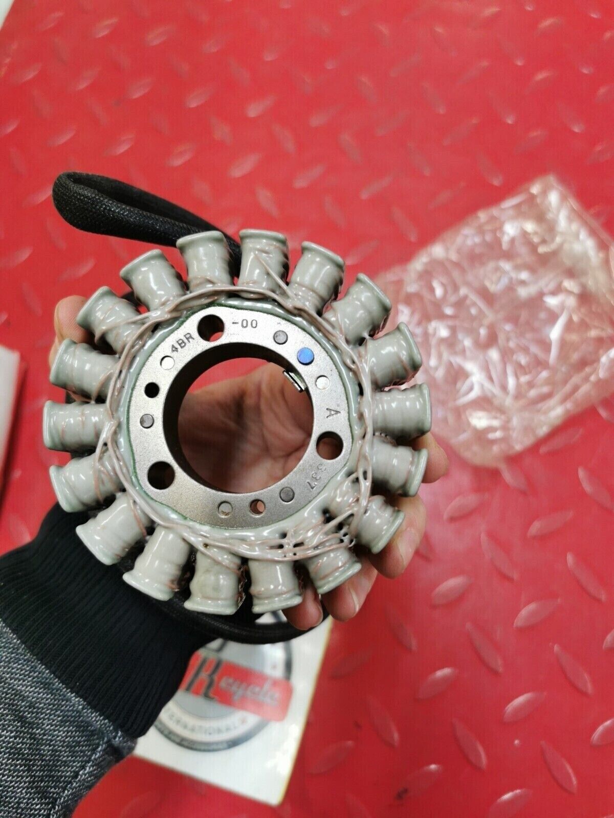 NOS Yamaha 1992 - 1998 XJ600 STATOR ASSEMBLY 4BR-81410-00-00 Y41