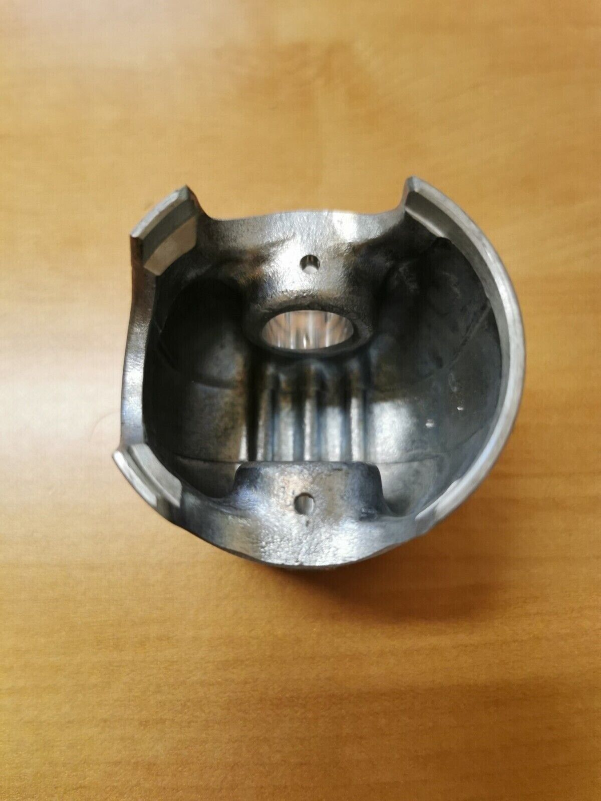 NOS SUZUKI RM125  1988  PISTON  12110-01B41-0F0  S8