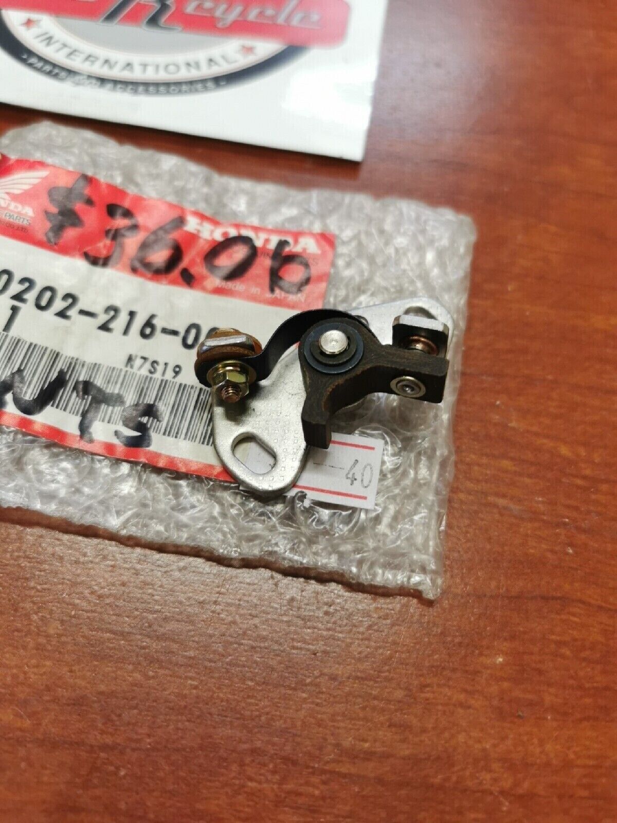 NOS Honda CL200 CB200 CA175 CL175 CB175 POINTS 30202-216-005 H34