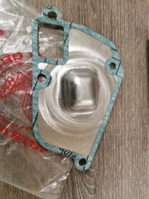 NOS HONDA CR250R 1984 SEPARATOR 12304-KA4-741 H82