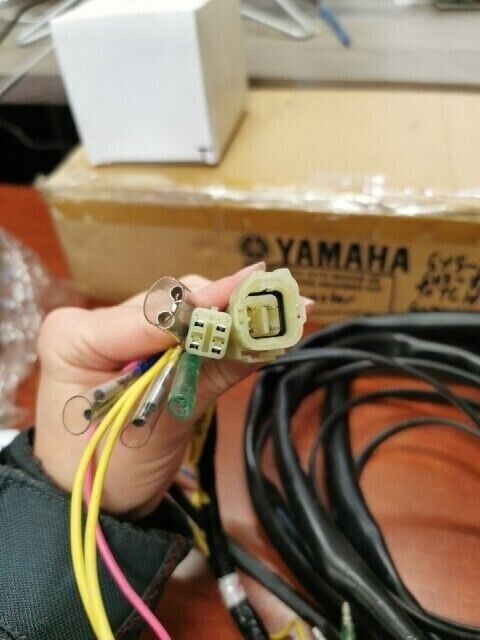 NOS Yamaha LEAD WIRE & DIGITAL TACHO 6YR-W0035-82 6Y5-2818R-32 6H5-83553-12 Y105