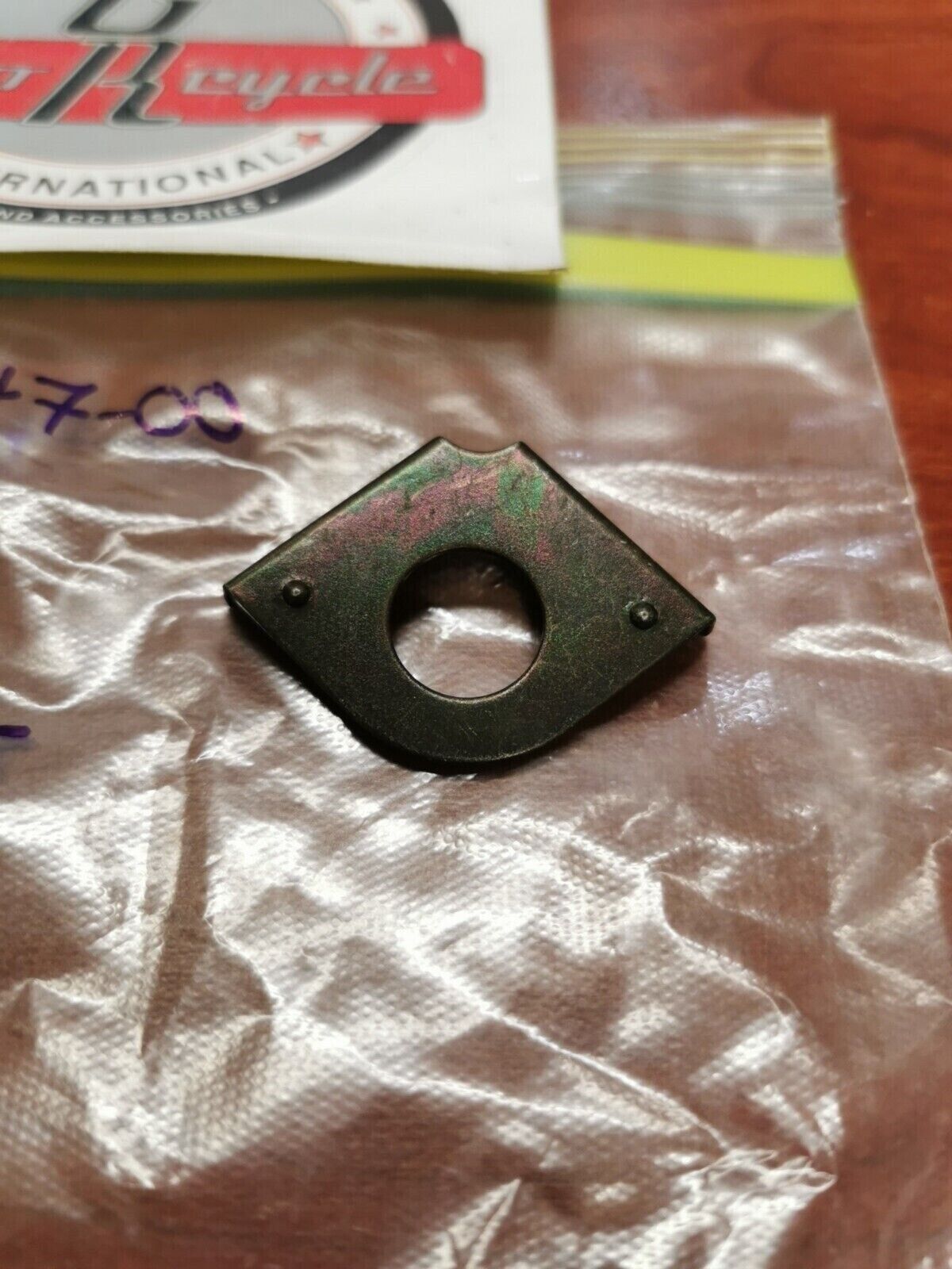 NOS Yamaha ET340 EC340 ET300 SEAT LOCK WASHER 90215-14147-00 Y99