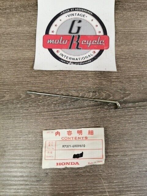 NOS HONDA CB750 1977  1978 SPOKE BS 8X128 NO NIPPLE 97371-69096-10 H92