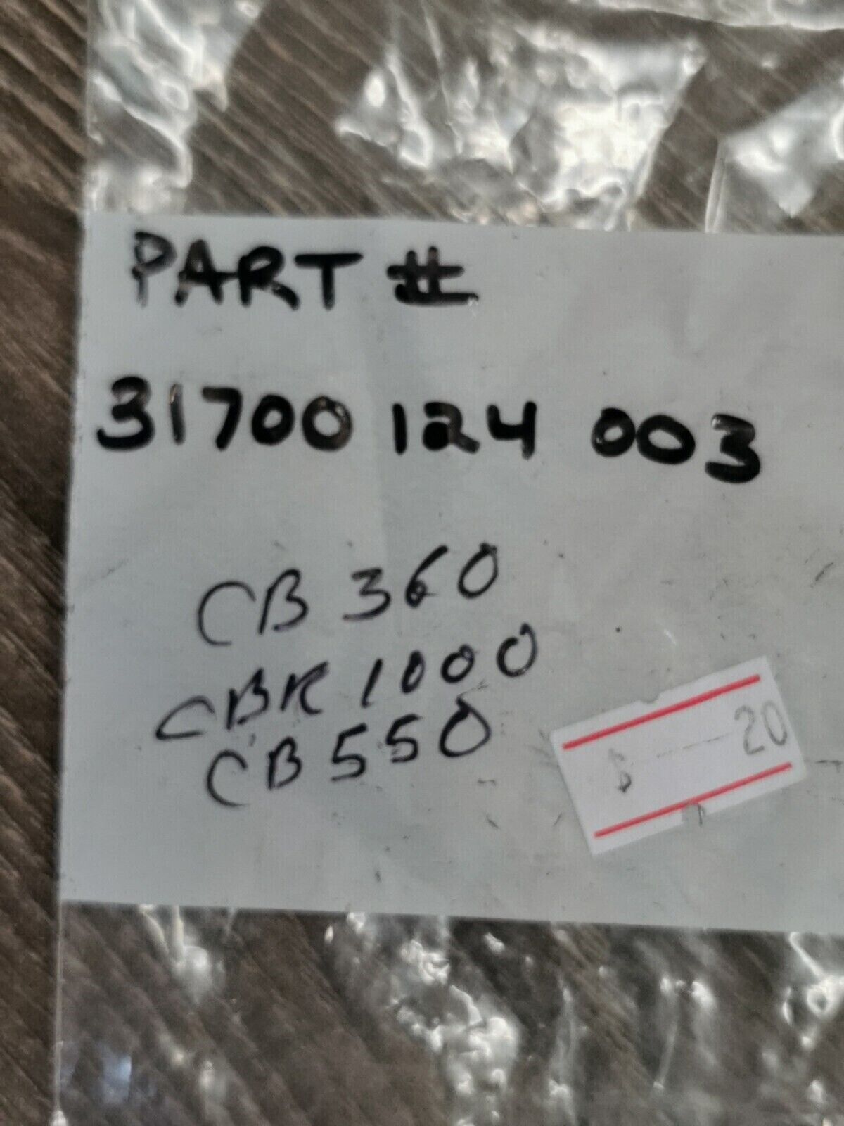 NOS HONDA CBR1000F RECTIFIER ASSY  SILICON SHINDENGEN  31700-124-003 H59