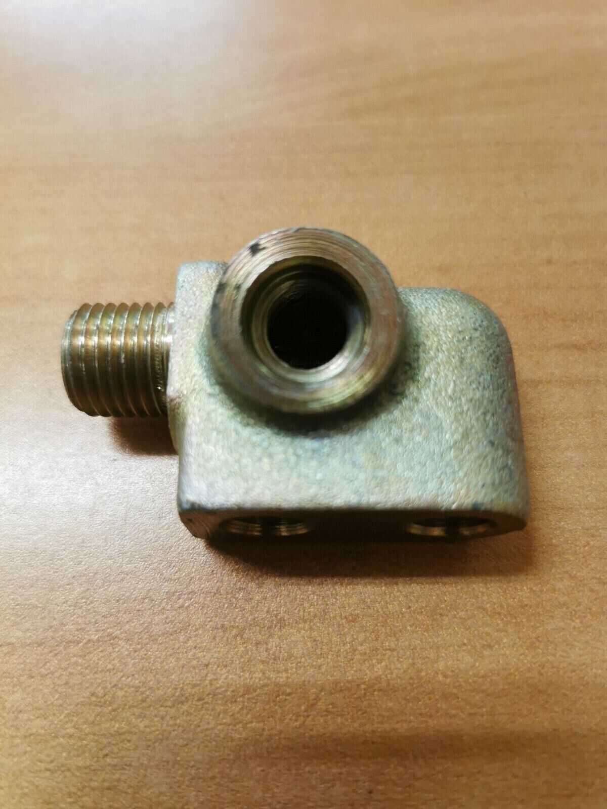 NOS HONDA GL1100 1980 - 1982 JOINT  THREE-WAY  52434-463-000  H17