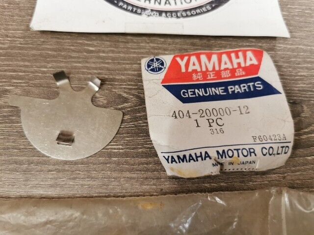 NOS YAMAHA RS100 RS125 RD50 RD200 BRAKE PAD LINING ASSY 404-20000-12 Y114