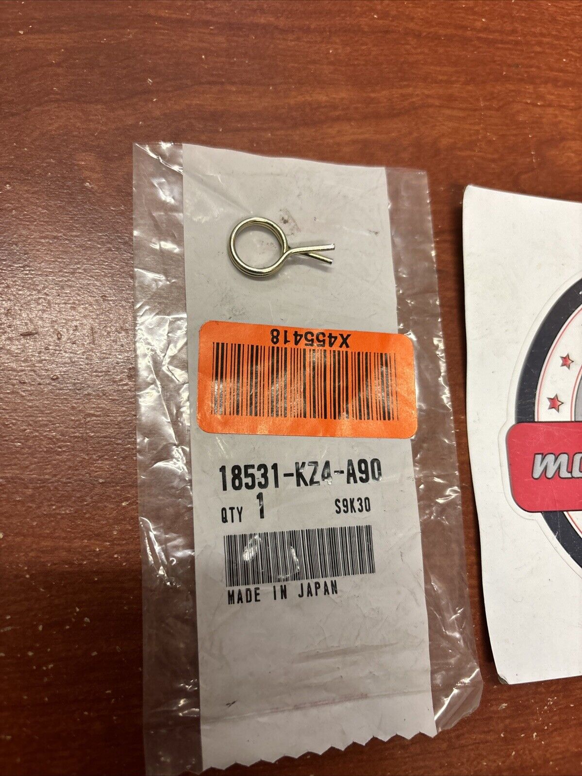 NOS Honda 2000 - 2002 CR125R FLAP VALVE ARM SPRING 18531-KZ4-A90 H144