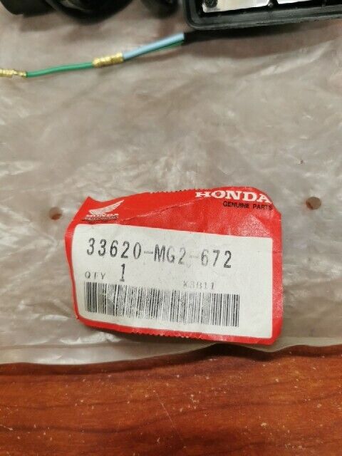NOS Honda 1983 - 1987 XL600R RIGHT REAR TURN SIGNAL BASE 33620-MG2-672 H107