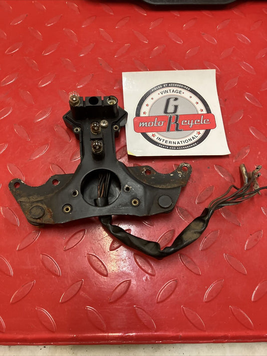 Yamaha RD400 1977 pilot box socket meter bracket 1J7-83509-70-00 1A0-83519-00-00