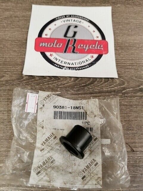 NOS YAMAHA FX10BL RX10PBB RX10MTX RST90ES BUSH SOLID 90381-18N51-00  Y108