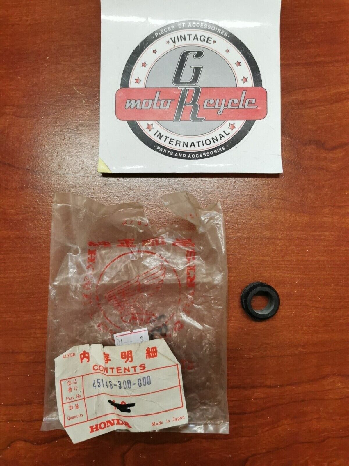 NOS Honda CB350 CB750 CBR1000RR CBR600RR BRAKE HOSE GROMMET 45146-300-000 H33