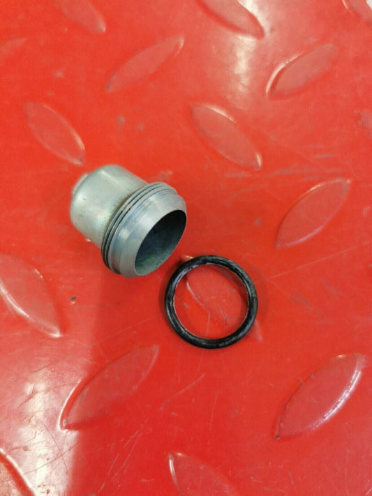 NOS HONDA CB450 CB650 CB750 GL500 FUEL STRAINER CUP  16081-471-831 H27