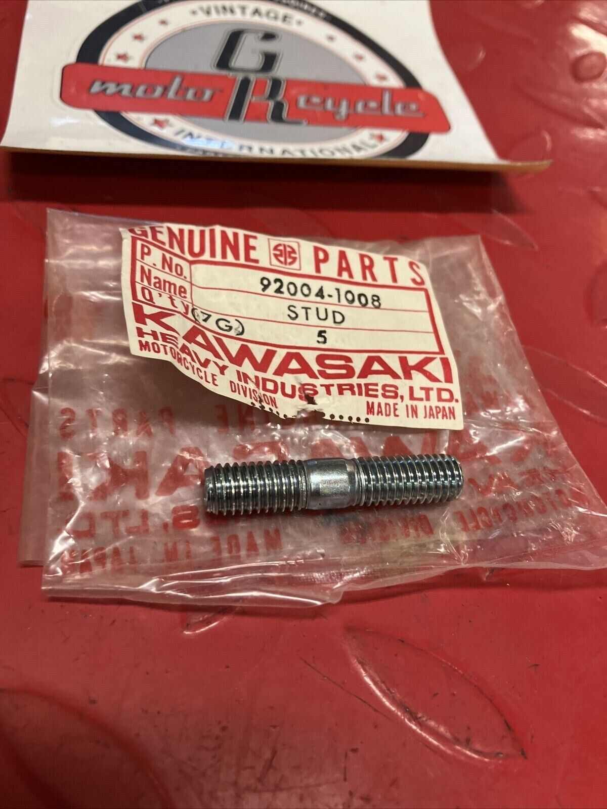 NOS KAWASAKI BOLT STUD 8X25 92004-1008 K19