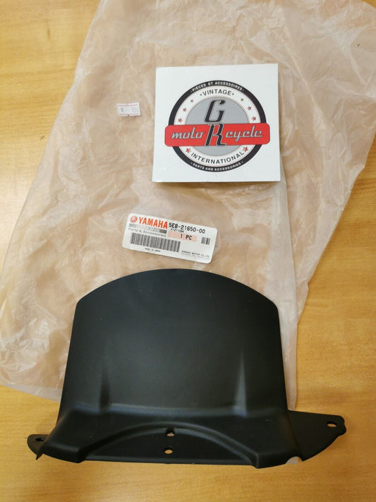 NOS YAMAHA YZFR6 1999 2000 REAR FENDER COMP 5EB-21650-00-00   Y37