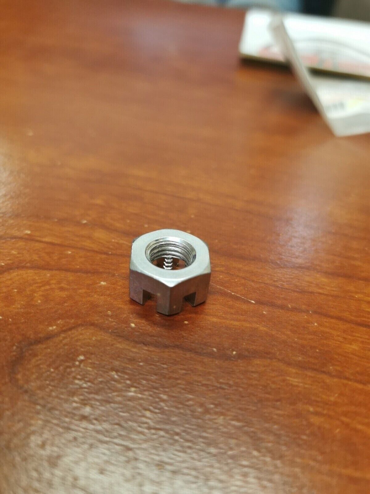 NOS Yamaha YFZ05 YFM09 STEERING NUT BD3-F3856-10-00 Y82