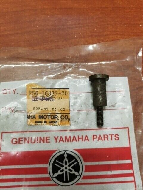 NOS Yamaha TX650 TX750 XS1 XS2 SCREW 256-16337-00-00 SUB 90149-06102-00 Y154