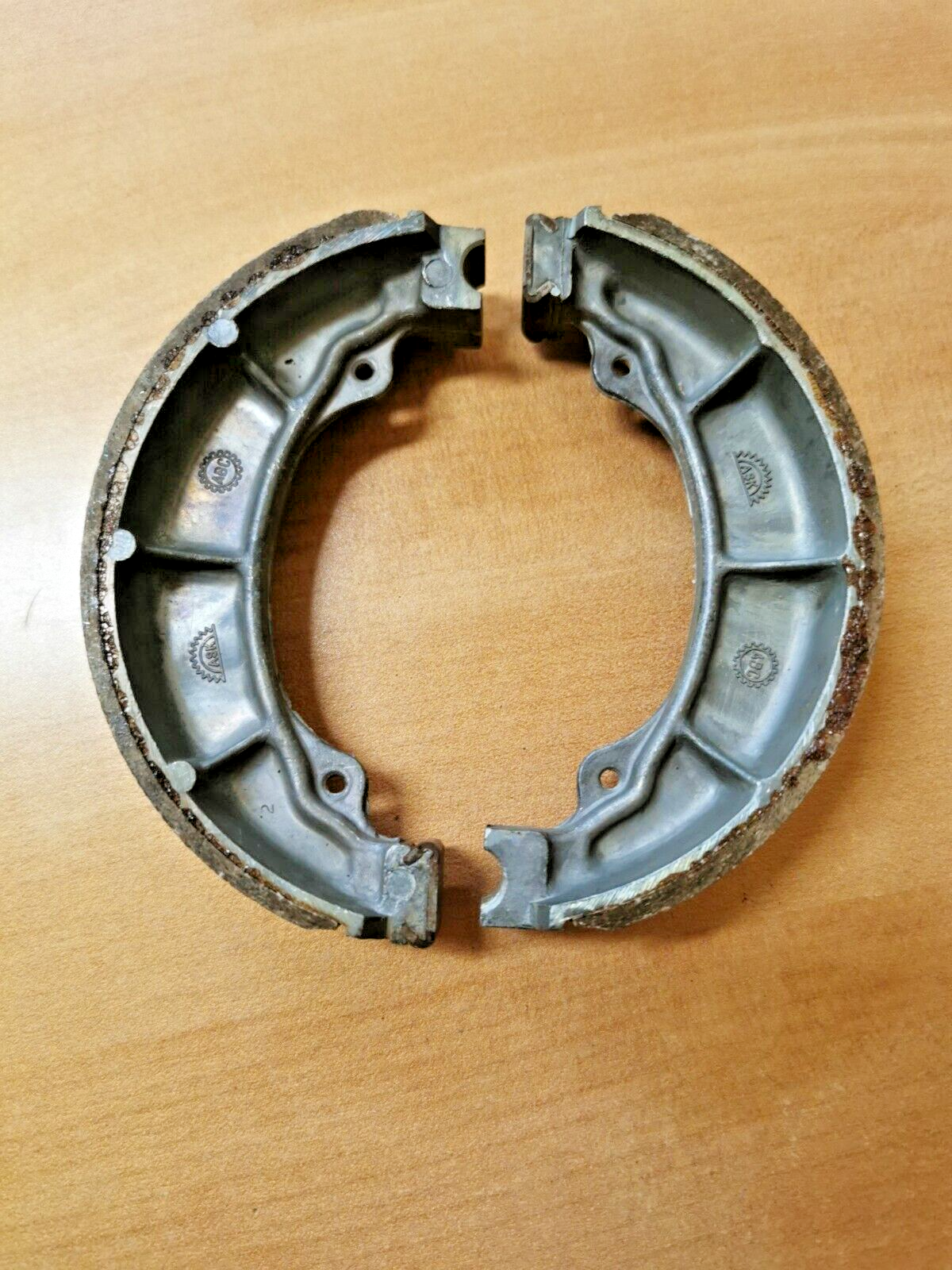 NOS HONDA CD125  SHOE BRAKE 43120-303-305  H23