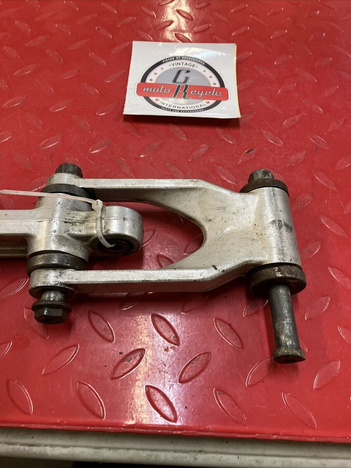 Suzuki RM125 1993 rear cushion arm rod lever linkage dogbone 62600-28850