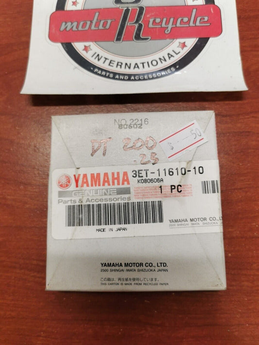 NOS Yamaha 1988 1989 DT200 PISTON RING SET 1ST O/S 0.25 3ET-11610-10-00 Y86