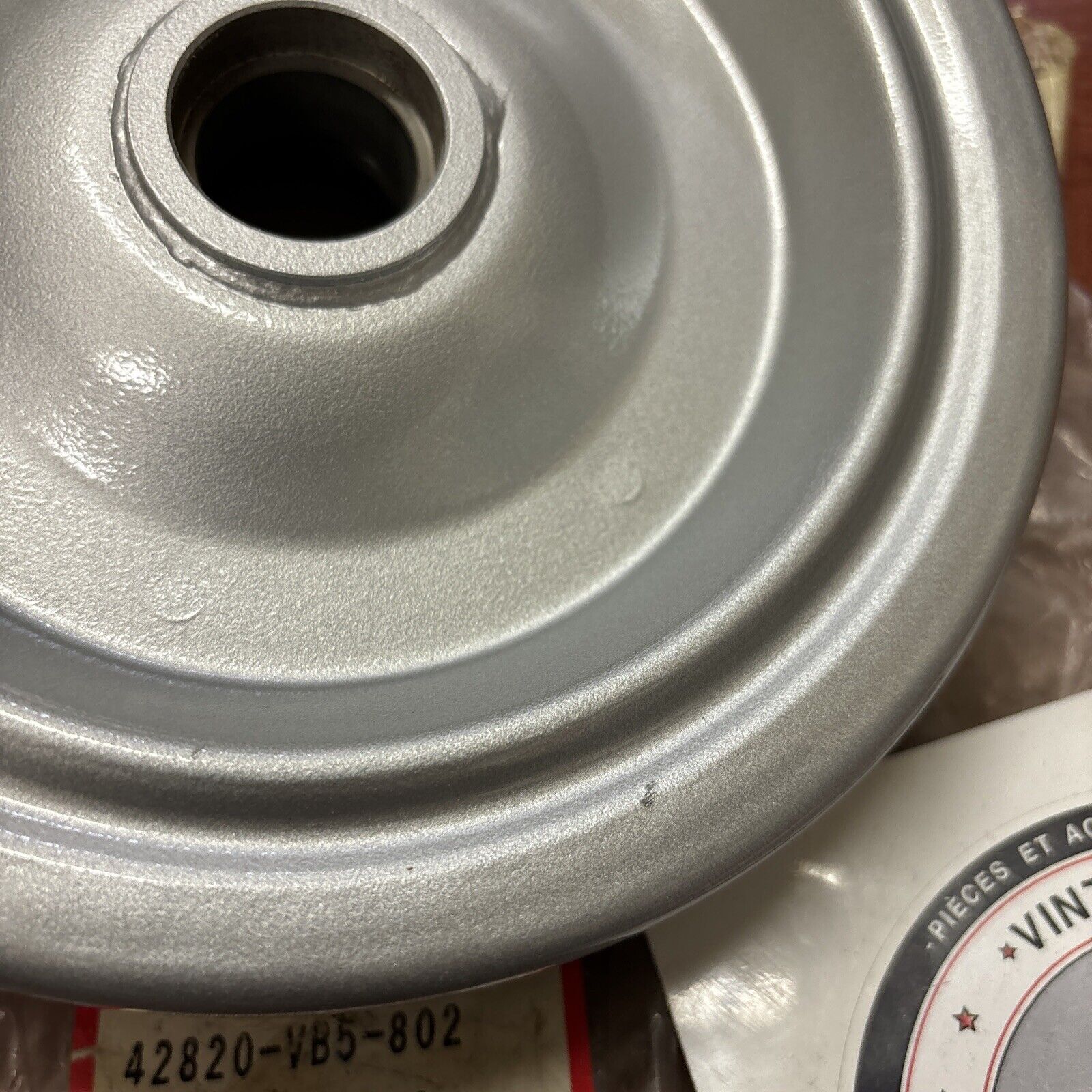 NOS Honda HRC215 HRC216 K1 PROPELLED WHEEL HUB 42820-VB5-802 H154