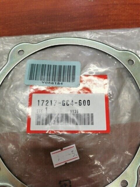 NOS Honda CR80R CR80RB CR85R CR85RB FRONT CASE PLATE 17217-GC4-600 H107