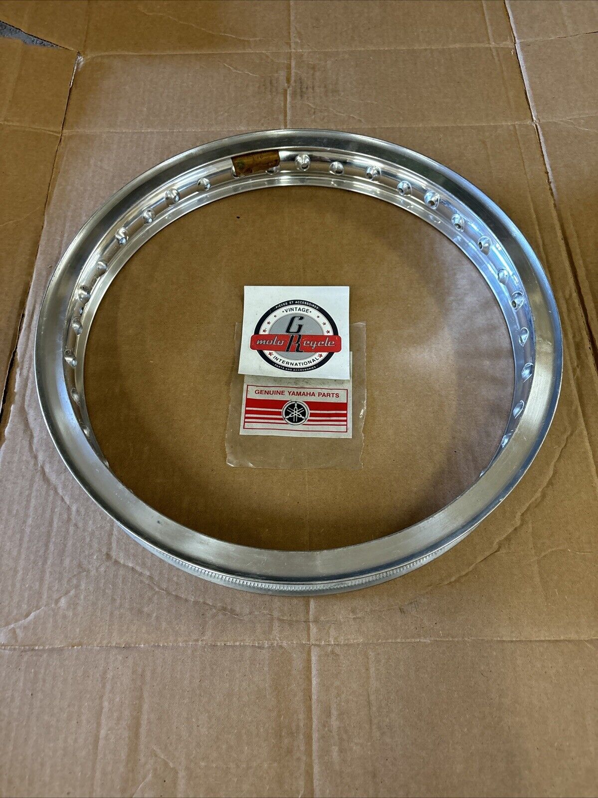 NOS Yamaha TX650 TX750 XS650 FRONT RIM 1.85X19 94418-19145-00 YB3