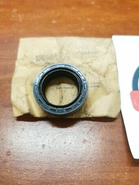 NOS Yamaha HS1 HT1 L5T RS100 OIL SEAL 276-23145-51-00 SUB 93110-27010-00 Y142
