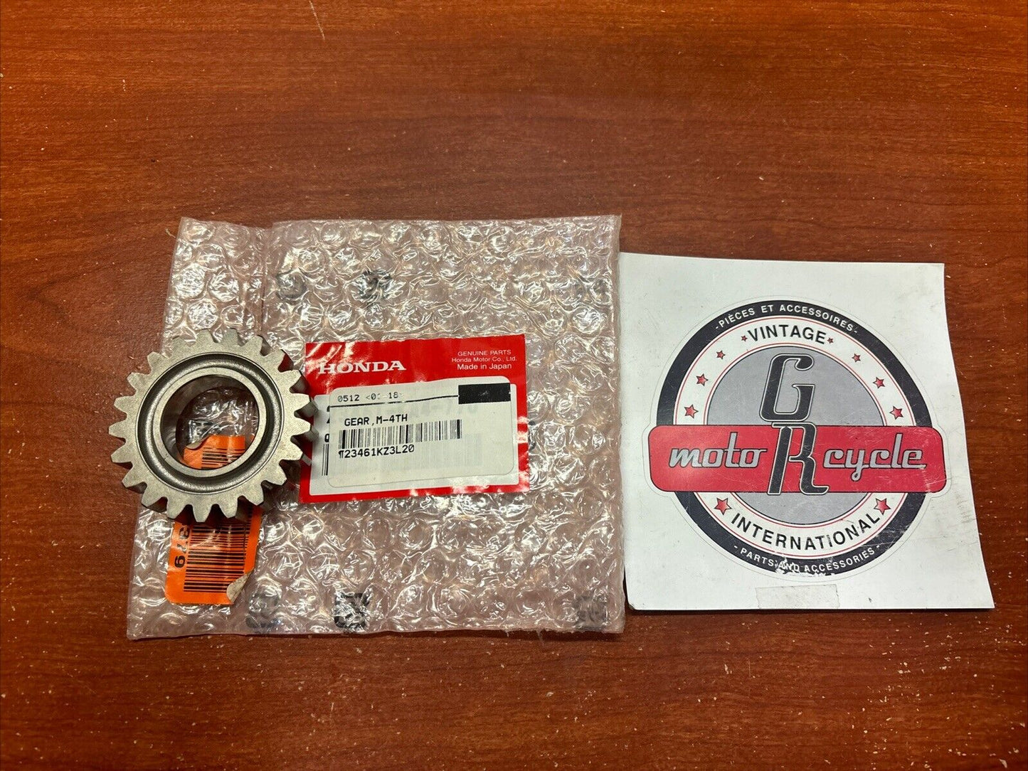 NOS Honda 1985 - 2001 CR250R MAINSHAFT FOURTH GEAR 21T 23461-KA4-770 H143