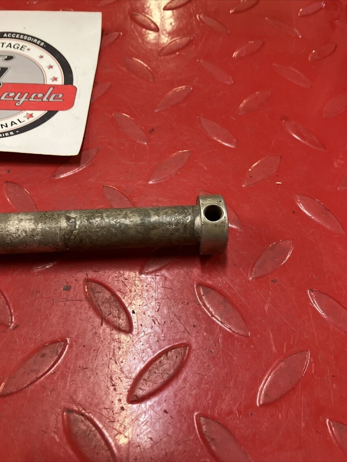 Yamaha RD400 1977 rear wheel axle bolt 1976 1978 2