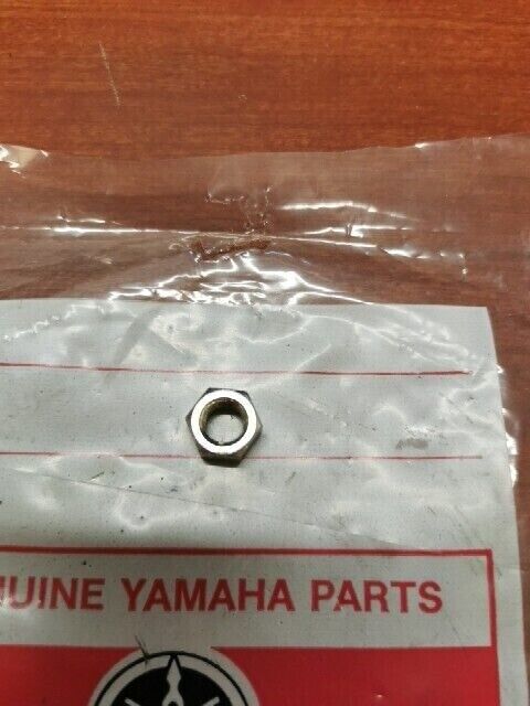 NOS Yamaha HEXAGON NUT 95301-12700-00 SUB 95311-12700-00 95317-12700-00 Y129