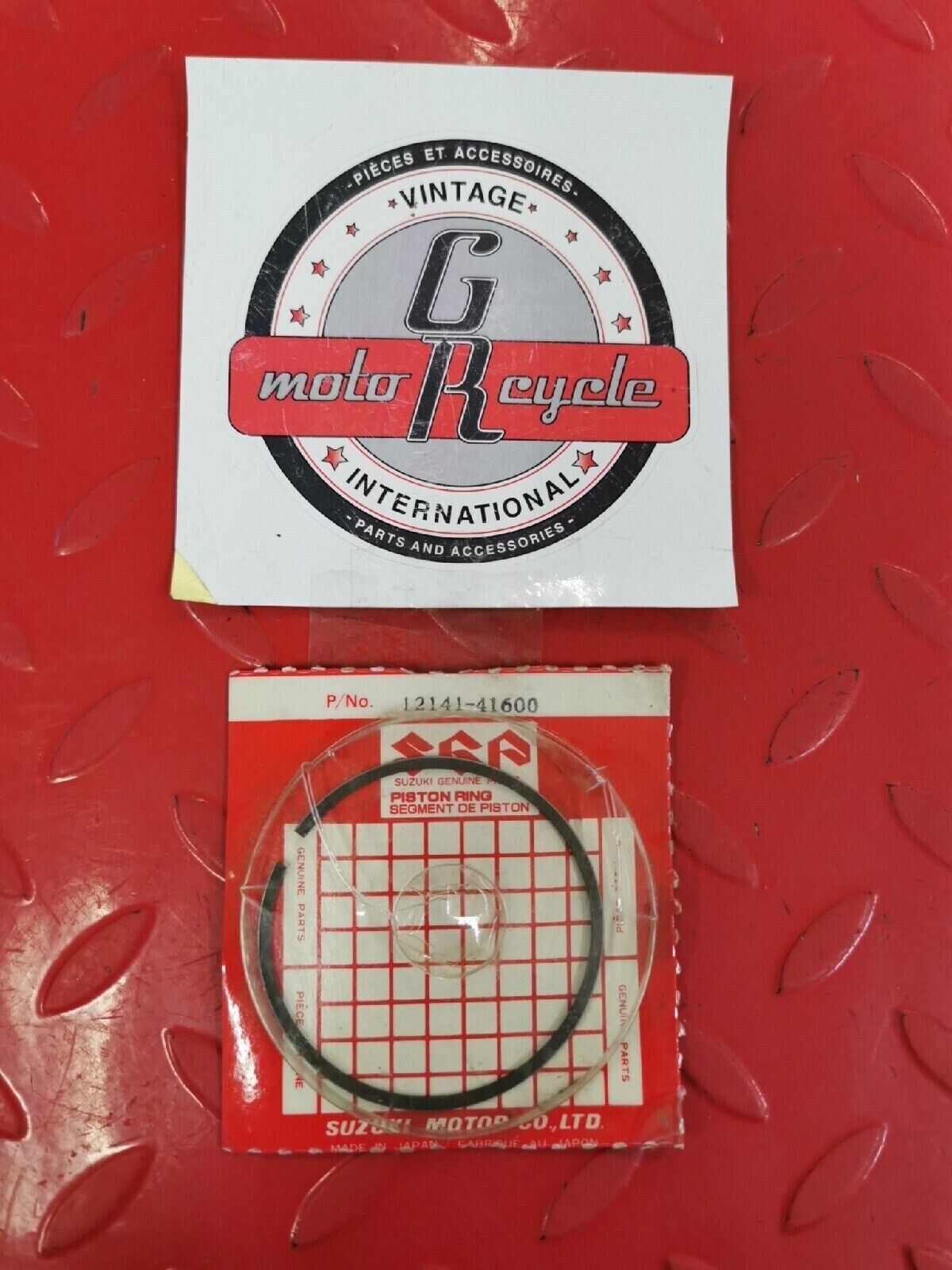 NOS SUZUKI PISTON RING 12141-41600 SUPERSEDED BY 12141-41620 S11
