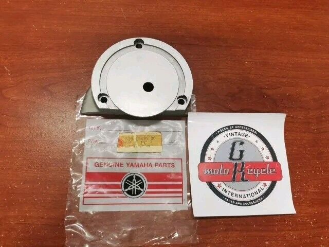 NOS Yamaha LS2 TA125 OIL PUMP COVER 326-15416-00-00 Y153