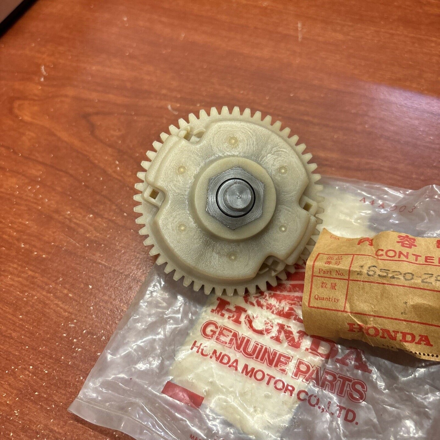 NOS Honda GX360 K1 GOVERNOR SHAFT 16520-ZA0-700 H153