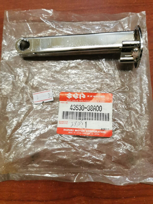 NOS SUZUKI VS750GL/F/P/EP/EF FRONT RIGHT FOOTREST BAR STAND PEG 43530-38A00 S30
